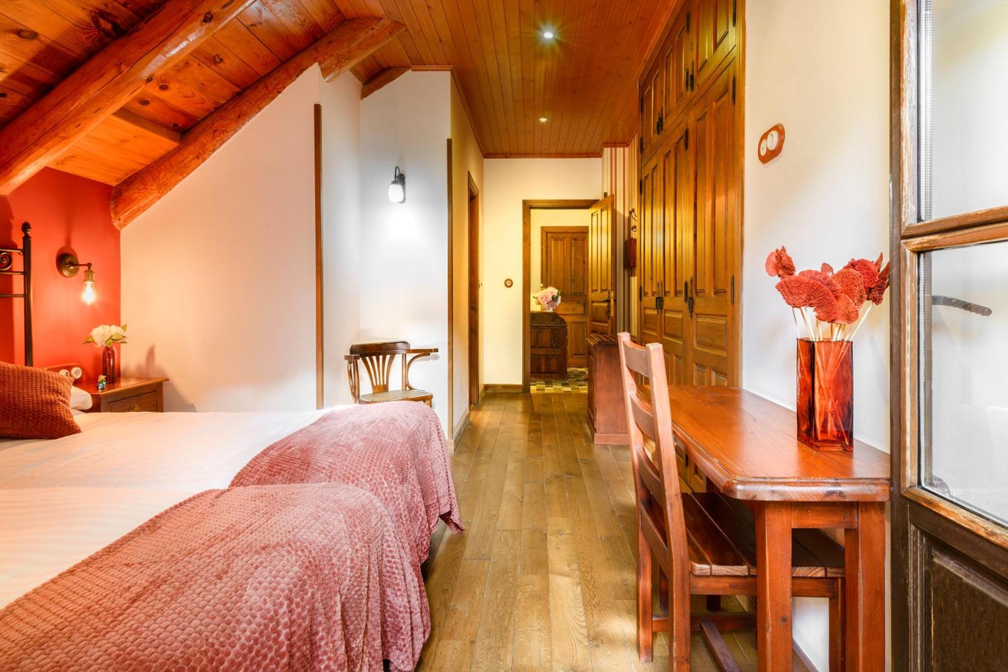 Hotel Rural El Mirador De Los Pirineos Santa Cruz de la Serós Buitenkant foto