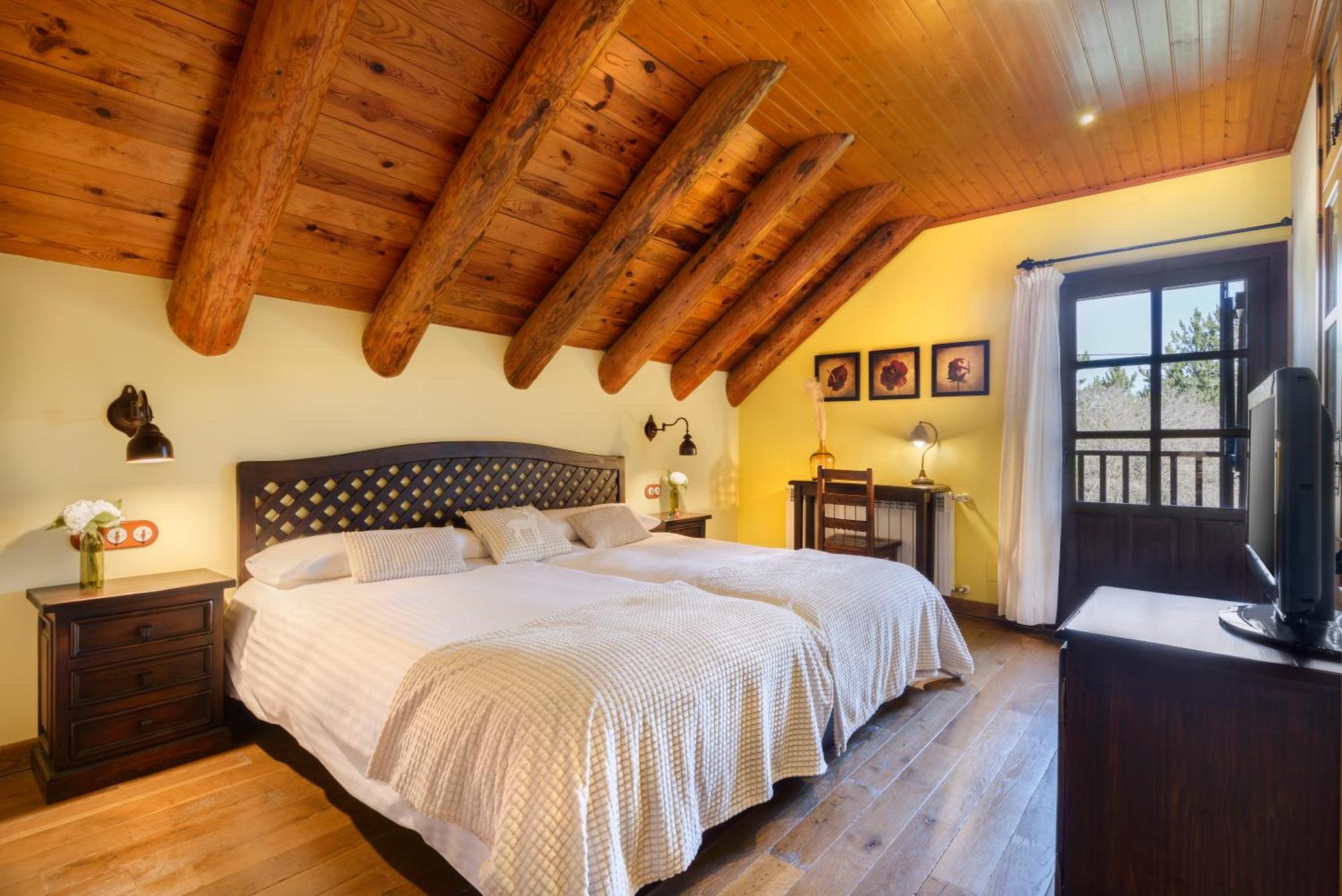Hotel Rural El Mirador De Los Pirineos Santa Cruz de la Serós Buitenkant foto